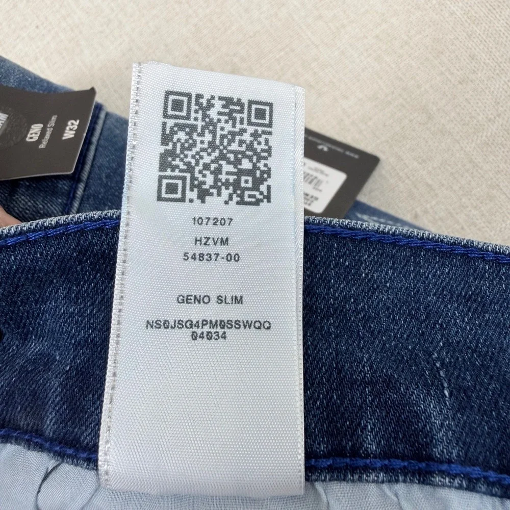 True Religion Geno Relaxed Slim Jeans Size 32‎ Medium Cloudburst NWT 107207